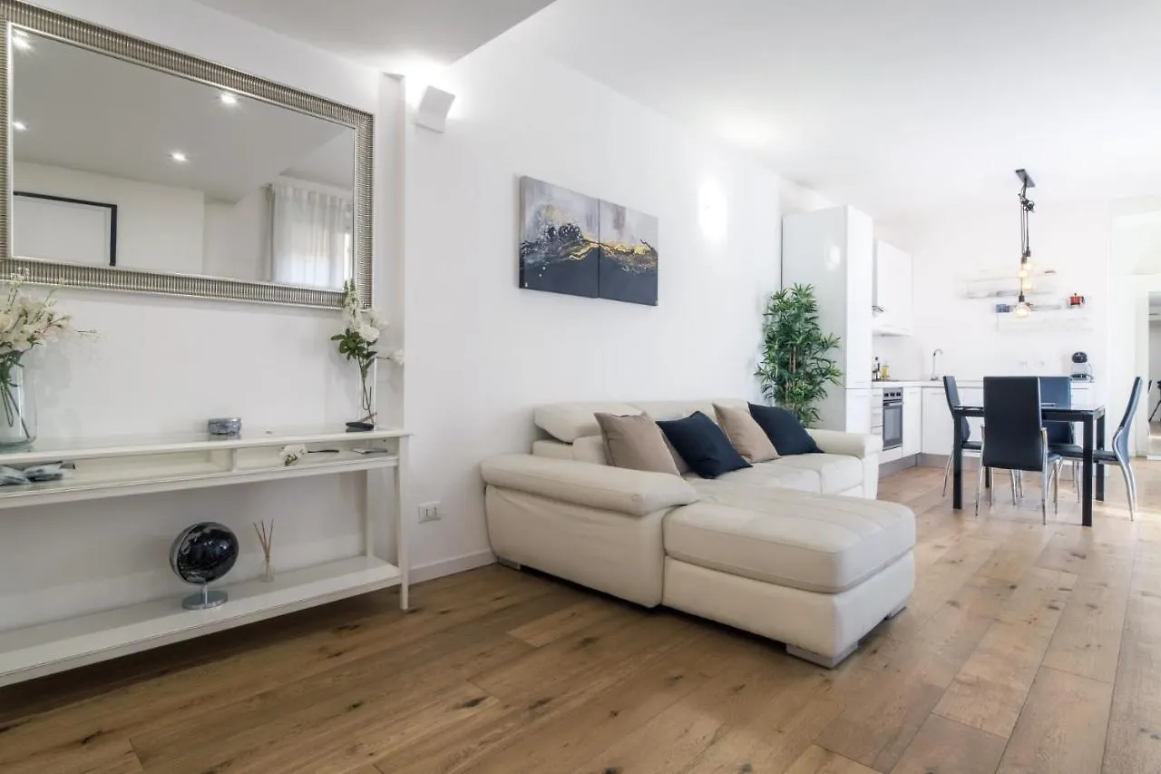 Apartmán Easylife - Elegante Dimora A Due Minuti Dal Duomo Milán Itálie